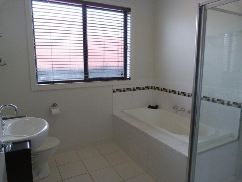 81 The Avenue, Morwell VIC 3840