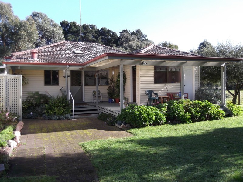 20 Ambrose Road, Hazelwood North VIC 3840