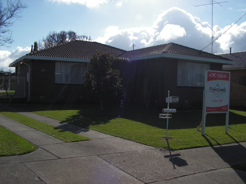 11 The Avenue, Morwell VIC 3840