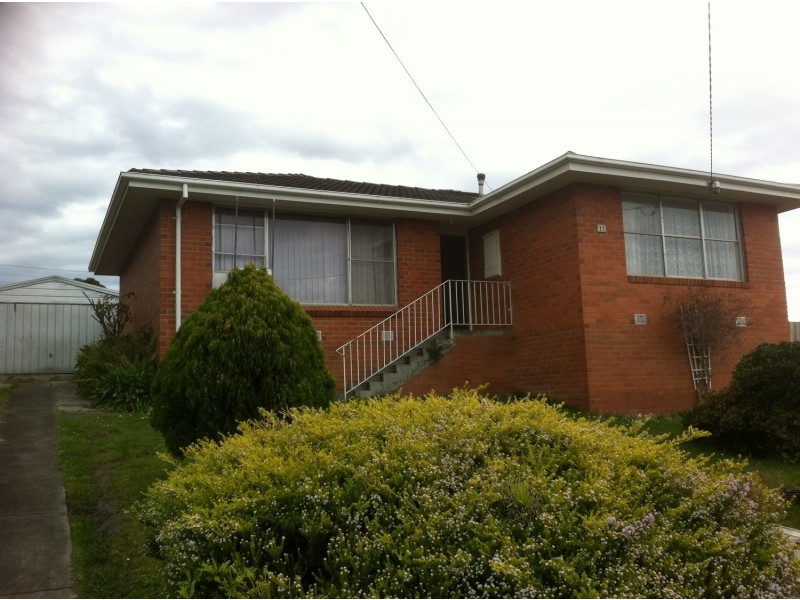 11 Dunbar Grove, Churchill VIC 3842