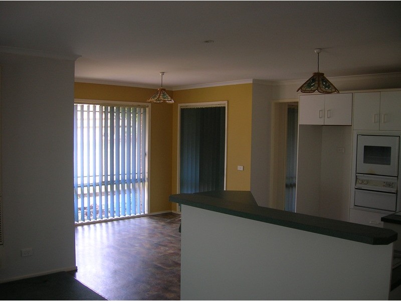 20 Warren Terrace, Hazelwood North VIC 3840