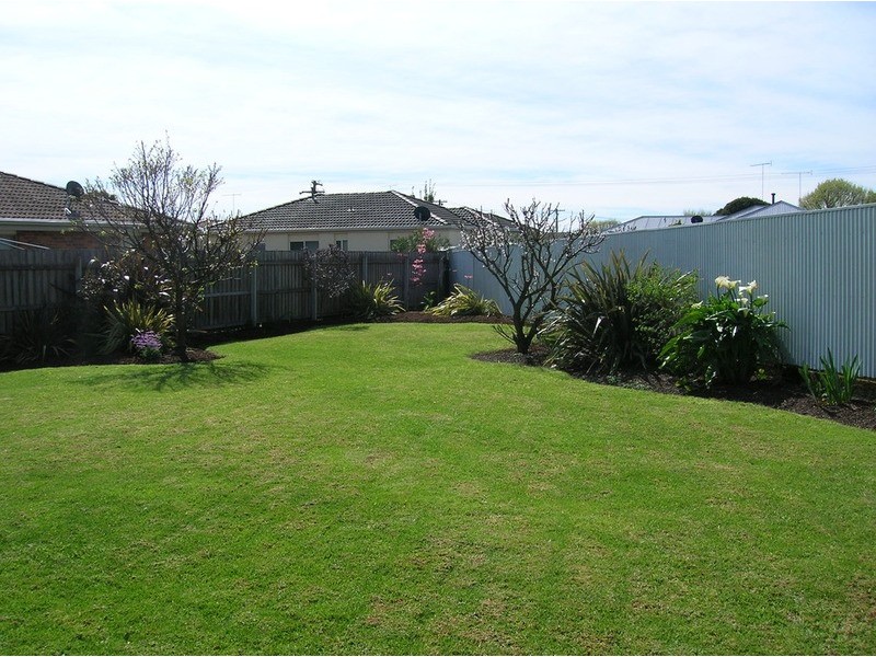 6 Lindon Court, Morwell VIC 3840