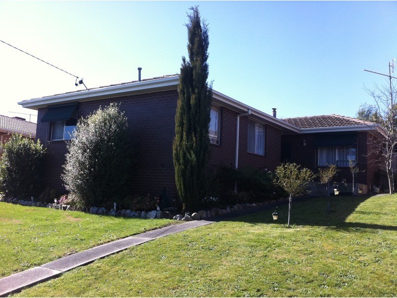 10 Blackwood Crescent, Churchill VIC 3842