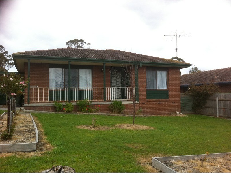 5 Amaroo Drive, Churchill VIC 3842