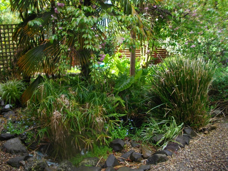 12 Bath Road, Mirboo North VIC 3871