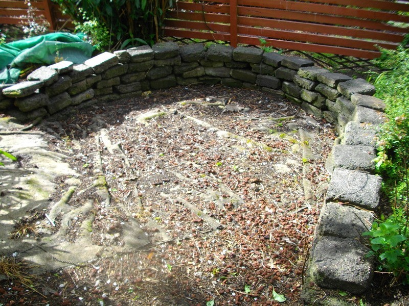 12 Bath Road, Mirboo North VIC 3871