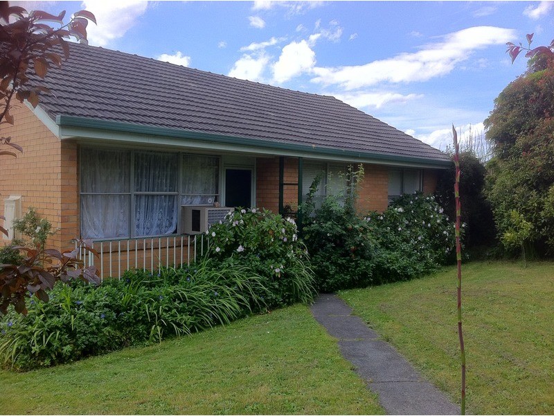 11 Townsend  Street, Churchill VIC 3842