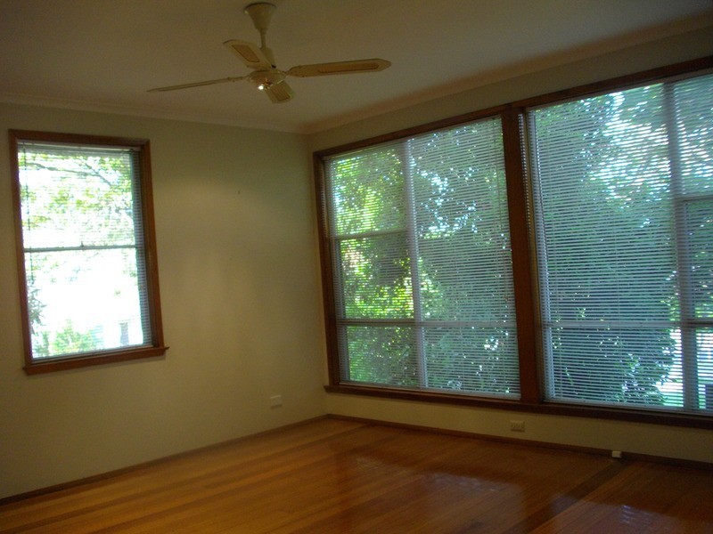 4 Porter  Street, Morwell VIC 3840