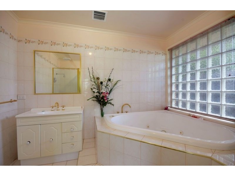 10 Wingan  Way, Morwell VIC 3840