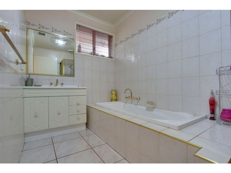 10 Wingan  Way, Morwell VIC 3840