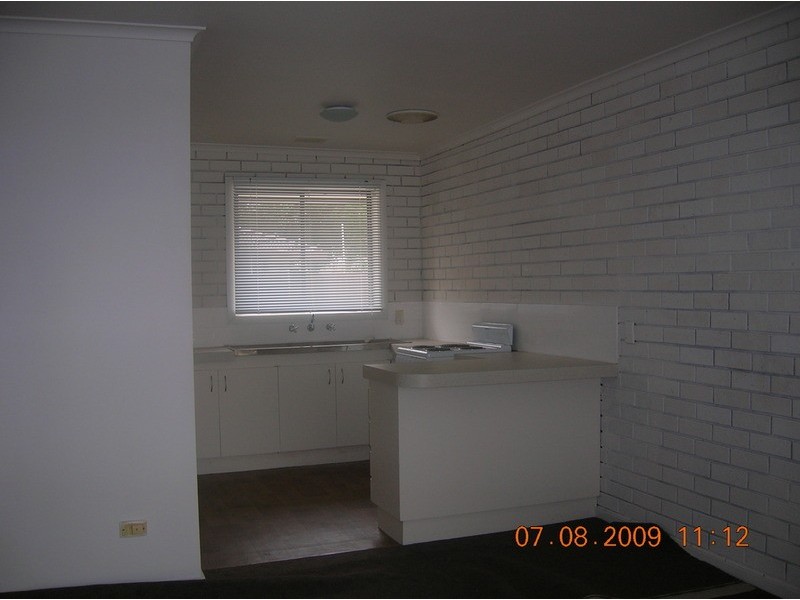 1/40-42 Bridle Road, Morwell VIC 3840