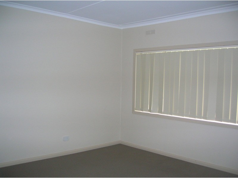 2/140 Mary Street, Morwell VIC 3840