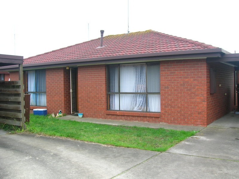 2/1 Park Avenue, Morwell VIC 3840