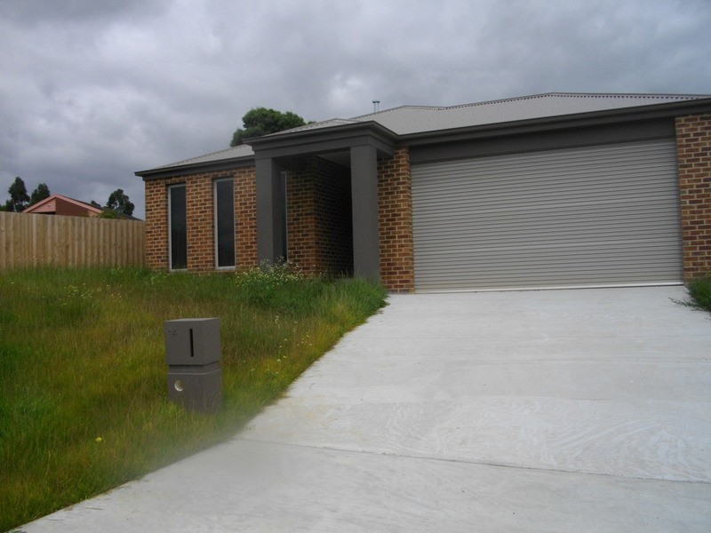 14 Omaru Court, Churchill VIC 3842