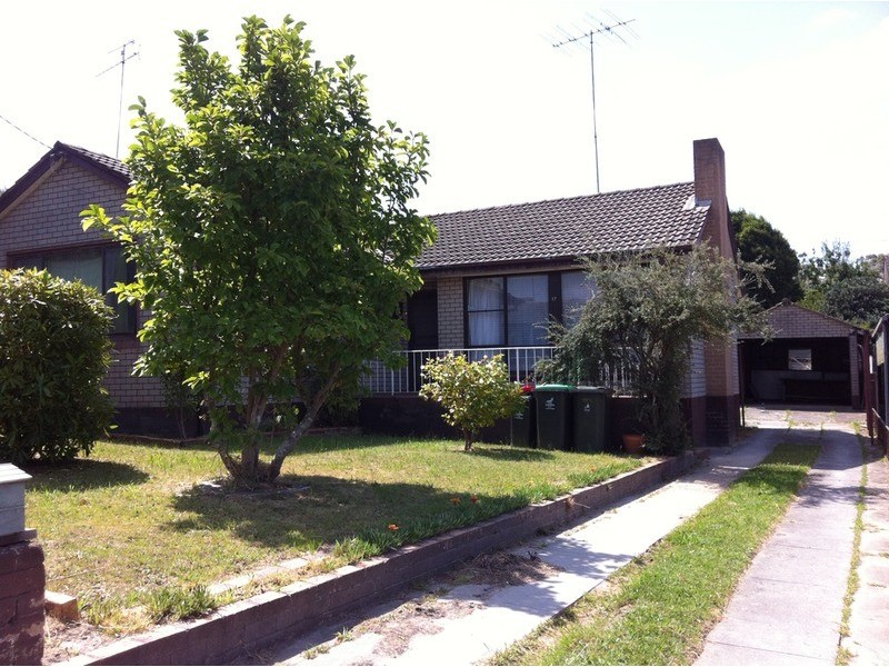 17 Porter Street, Morwell VIC 3840