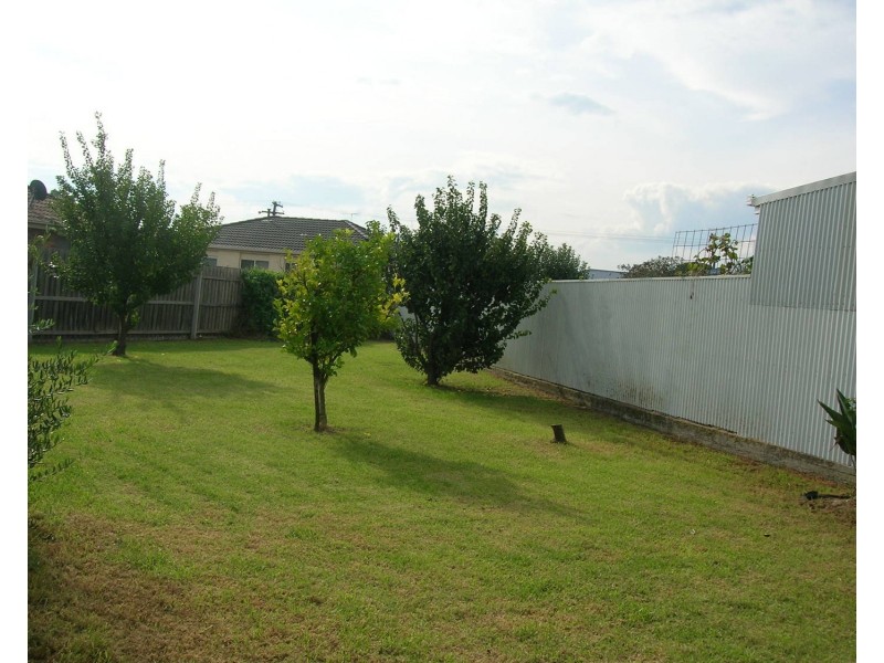 6 Lindon Court, Morwell VIC 3840