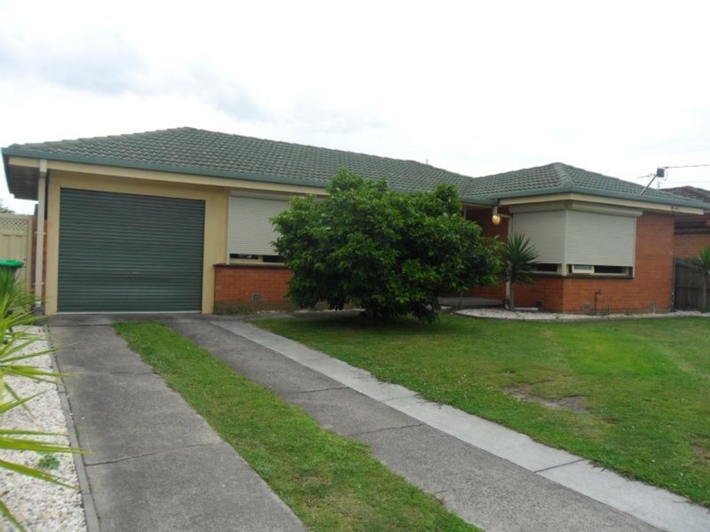 30 Gillies Crescent, Morwell VIC 3840