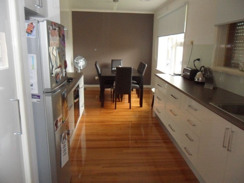 30 Gillies Crescent, Morwell VIC 3840