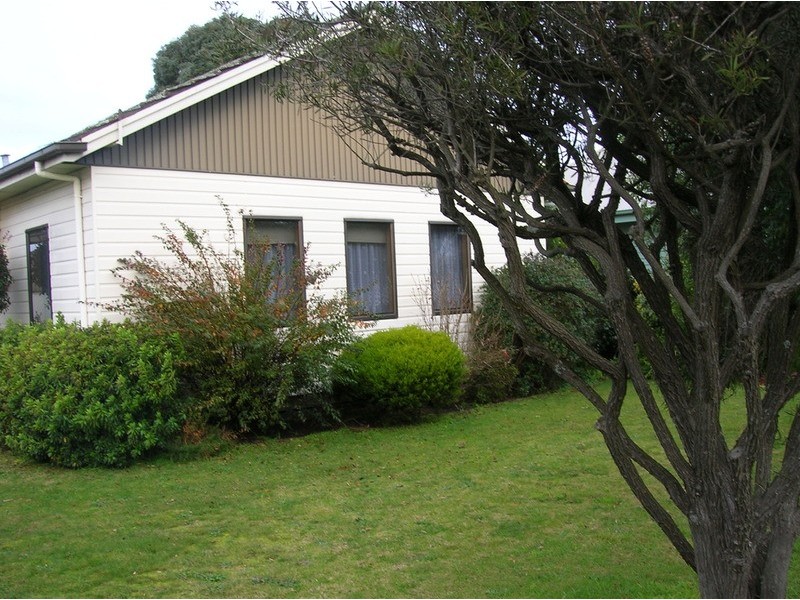 28 Hopetoun Avenue, Morwell VIC 3840