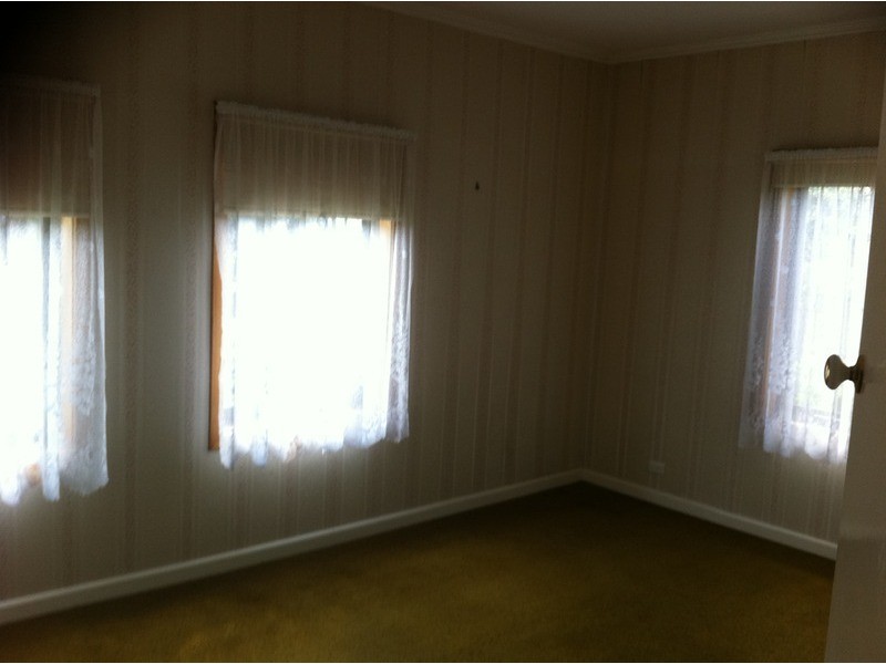 28 Hopetoun Avenue, Morwell VIC 3840