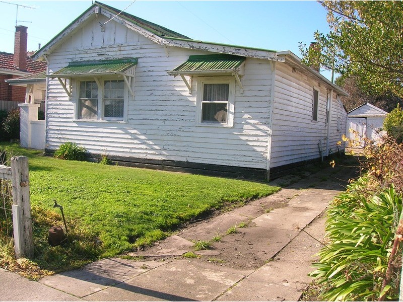 27 Hazelwood Road, Morwell VIC 3840