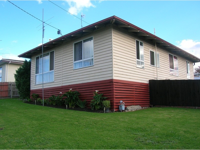 25 Doolan Street, Morwell VIC 3840