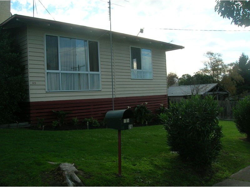 25 Doolan Street, Morwell VIC 3840