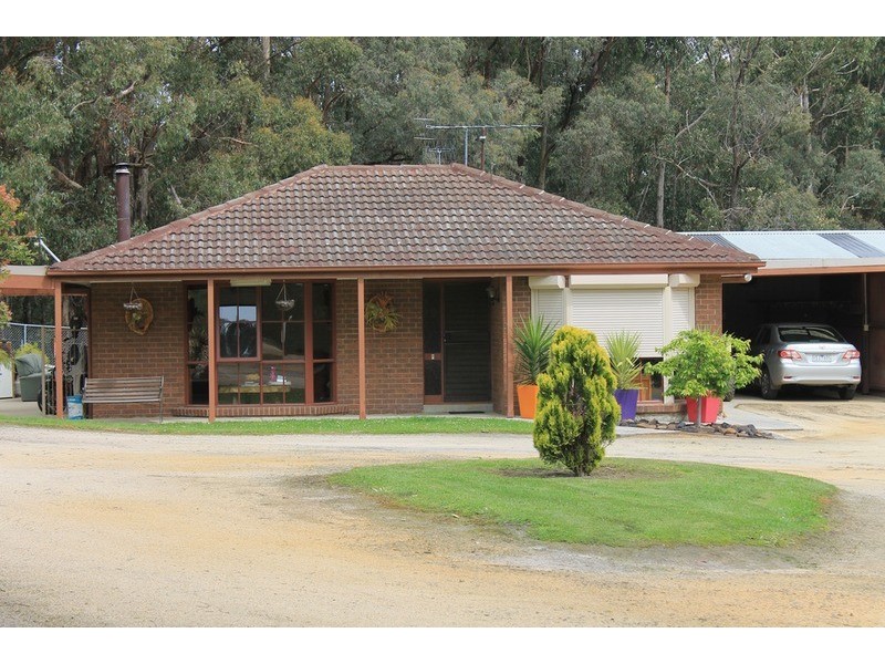 3  Marriotts Road, Yinnar South VIC 3869