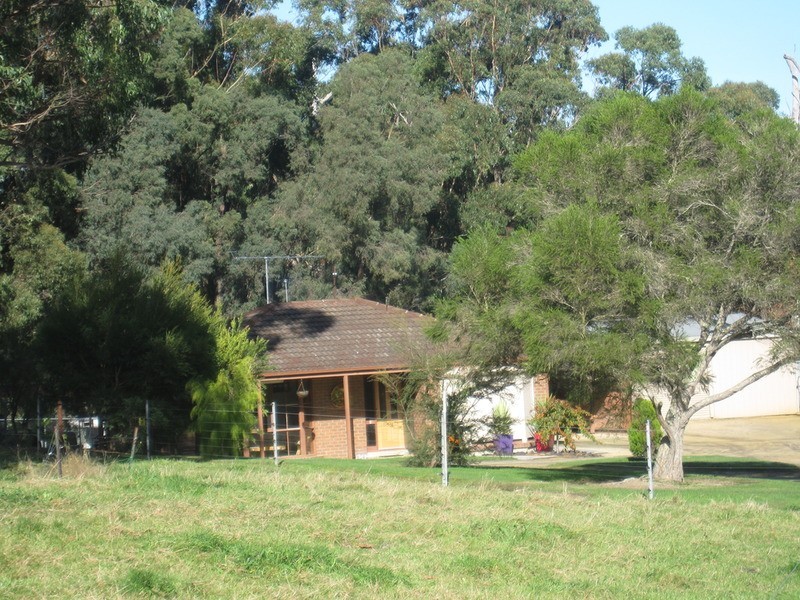 3  Marriotts Road, Yinnar South VIC 3869