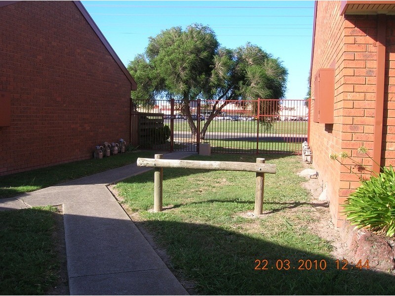8 Strath Place, Morwell VIC 3840