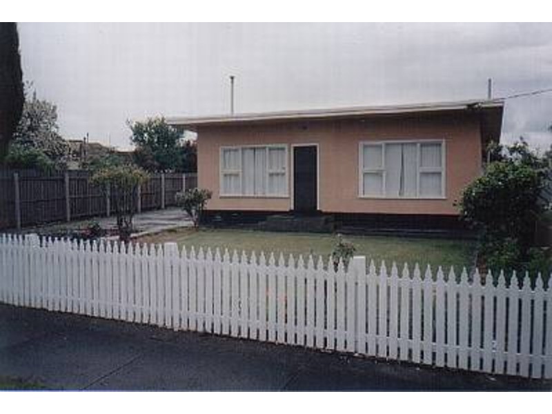 17 Margaret Street, Morwell VIC 3840