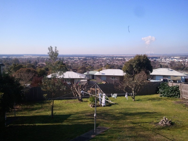 8 Hunt  Street, Morwell VIC 3840