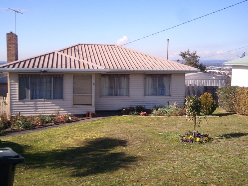 8 Hunt  Street, Morwell VIC 3840