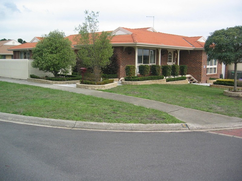 5 Skeldale Wynd, Morwell VIC 3840