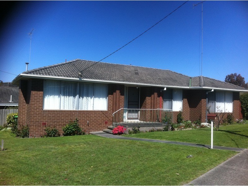 10 Catterick Crescent, Churchill VIC 3842