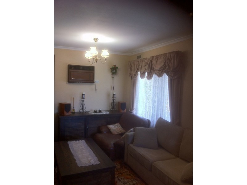 2 Oak  Court, Morwell VIC 3840