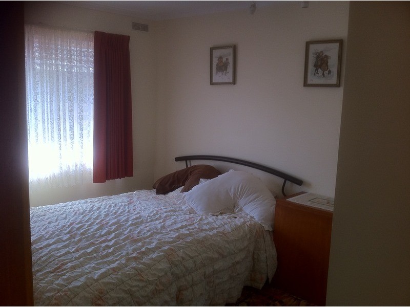 2 Oak  Court, Morwell VIC 3840