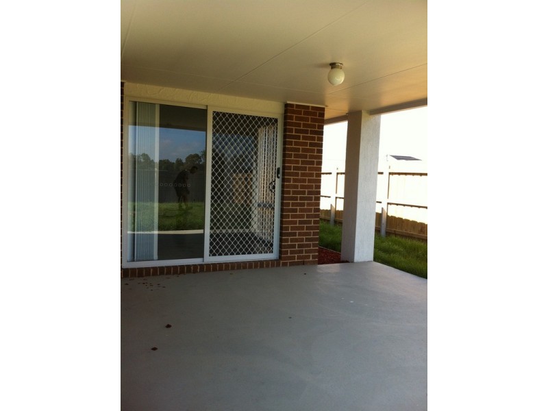 8 Carlyle Court, Morwell VIC 3840