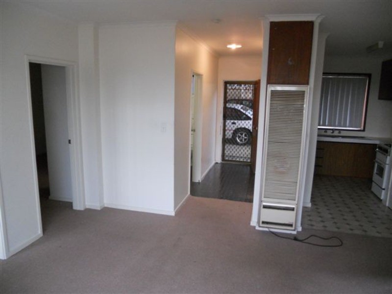 2/15 Well Street, Morwell VIC 3840