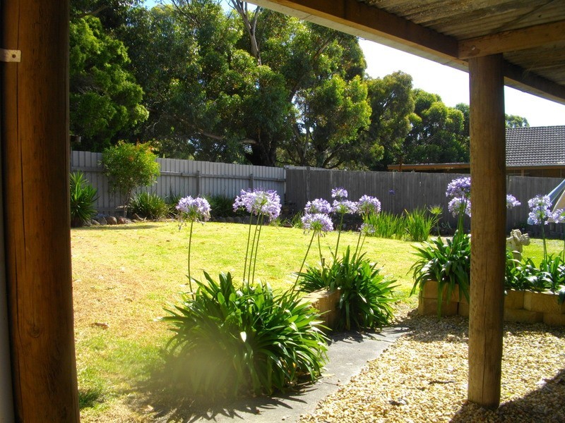 21 McInnes Crescent, Churchill VIC 3842