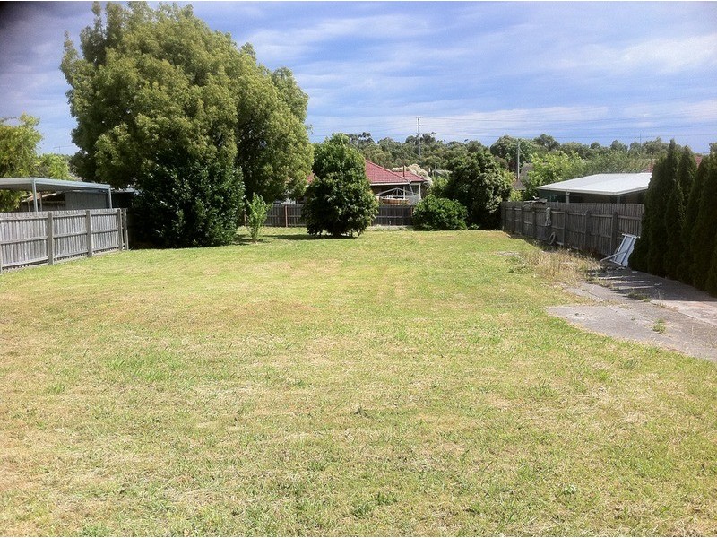 17 Polden  Crescent, Morwell VIC 3840