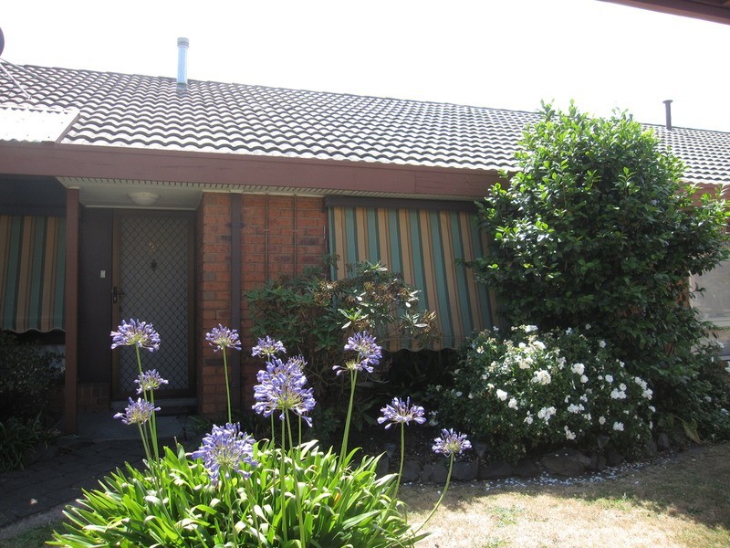 21 Cove  Place, Morwell VIC 3840