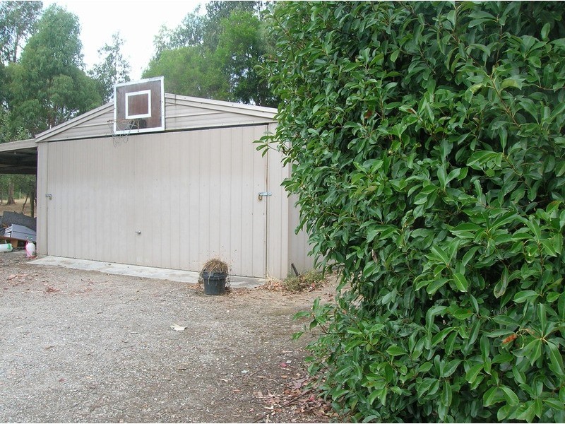 32 Considine Road, Yinnar South VIC 3869