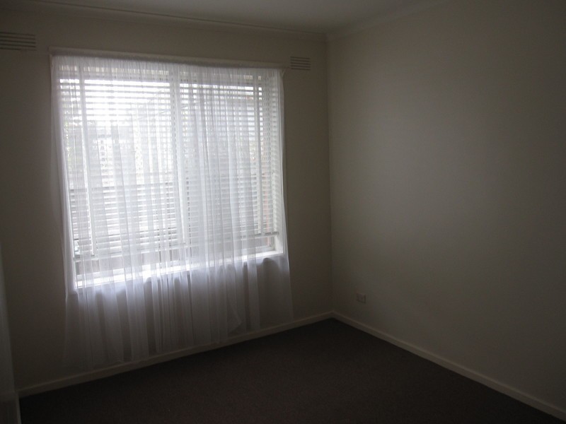 Units 2 & 3/33 Hopetoun Avenue, Morwell VIC 3840