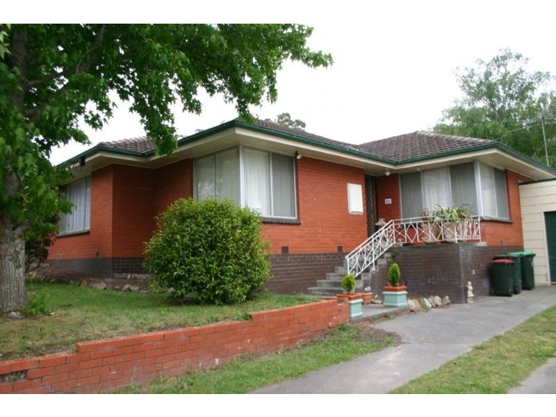 17 Crinigan Road, Morwell VIC 3840