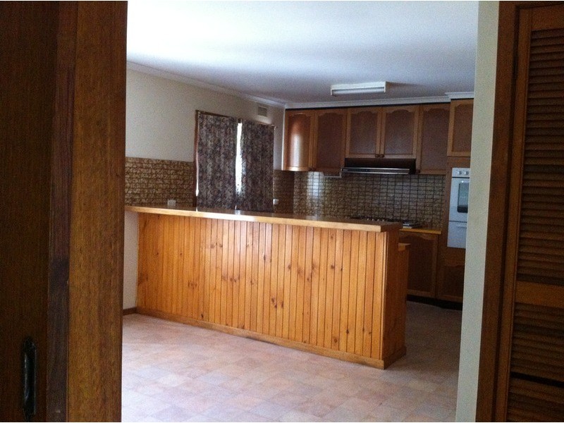 2 Brownbill Street, Moe VIC 3825