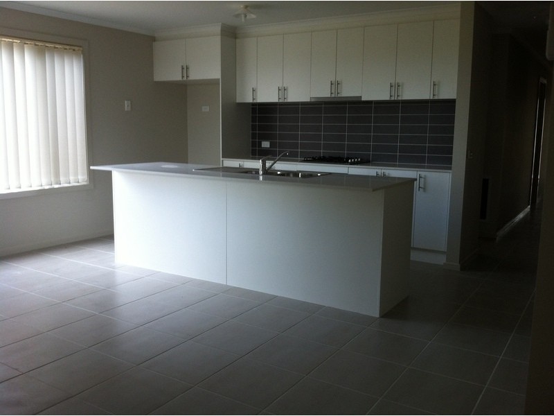 53 Mountain Grey Rise, Morwell VIC 3840