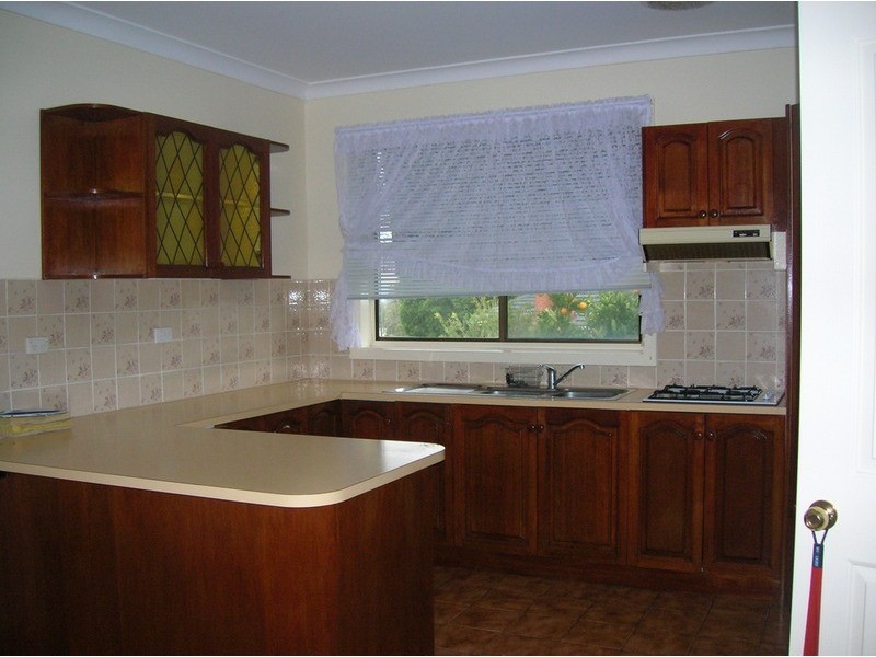 13 Donald Street, Morwell VIC 3840