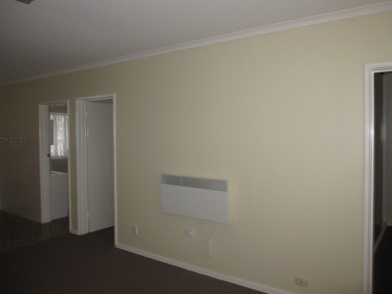 1, 2, 3 & 4/33 Hopetoun Avenue, Morwell VIC 3840