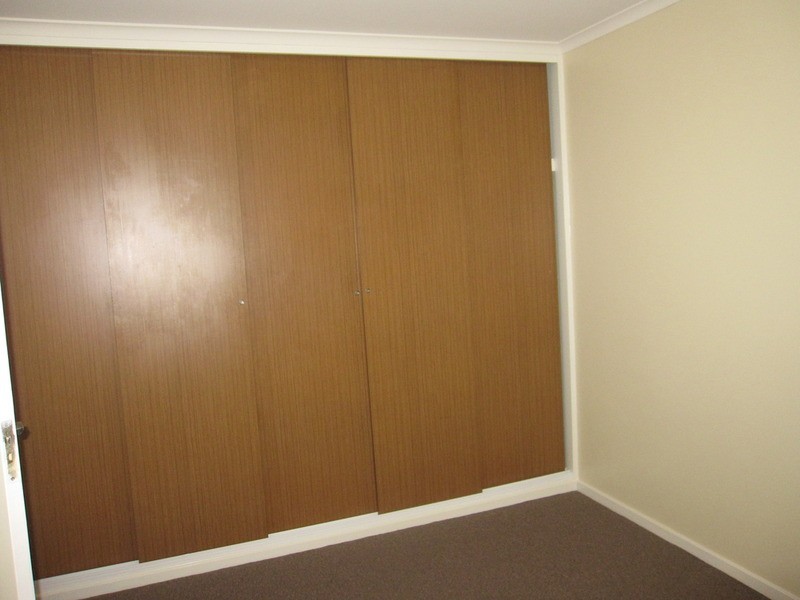 1, 2, 3 & 4/33 Hopetoun Avenue, Morwell VIC 3840